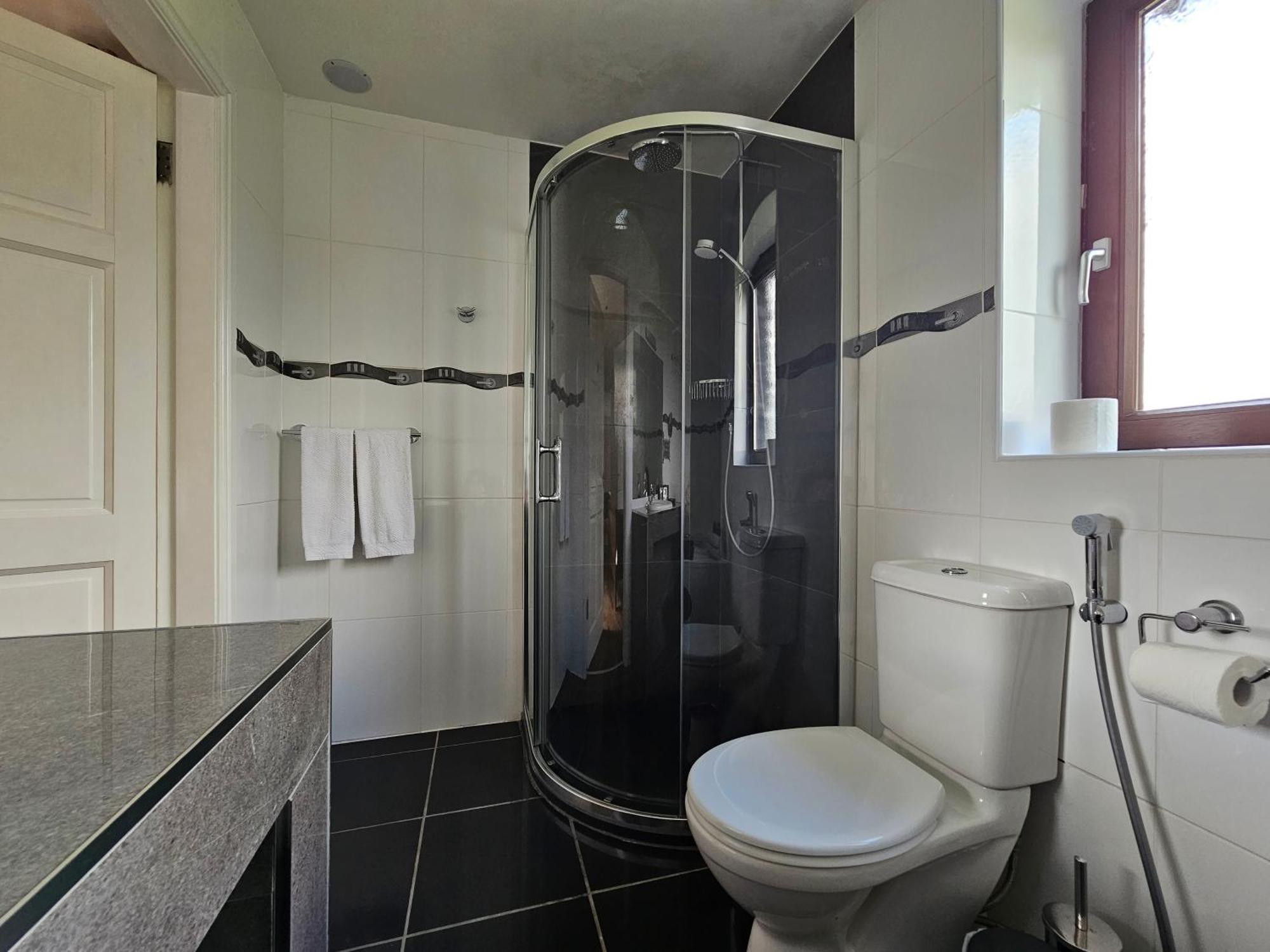 Fuchsia Lodge - New Luxury 5* Beachside Lodge With Sauna - 4 Beds Ensuite - Spectacular Location Waterville Exterior photo